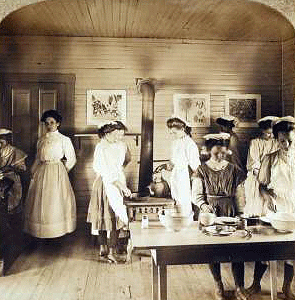 Reaching for the Out of Reach 10: Cooking classes at Proximity Cotton Mill, North Carolina, 1909. [ more from this project (info) ]