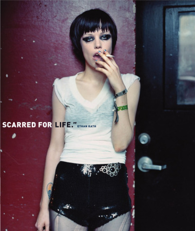 alice glass. of the day: alice.glass
