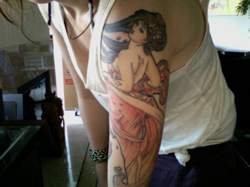 Alphonse Mucha tattoo. I love this so, so much. Via Fuck Yeah, Tattoos!