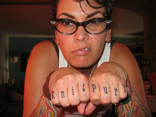 fuckyeahtattoos:via Best knuckle tattoos I have ever seeeeen.