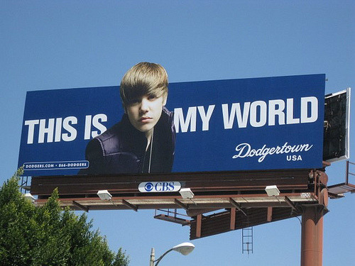 bieber dodgers billboard. Justin Bieber is a disloyal,