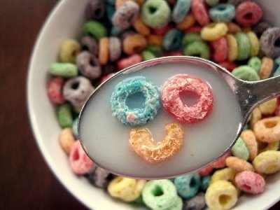 pop-thatballoon:  Smile. :)  (via todayismayday)  even cereal gmh (: