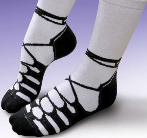 Sick Socks of the Day: “Irish Dance Socks” from What on Earth. Only available in women’s medium? That’s sexist. [bookofjoe.]