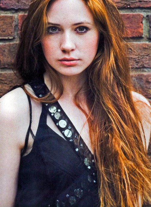 You can never have too many pics of Karen Gillan