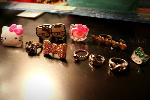 Cute Hello Kitty Rings. Hello Kitty Rings! Ooooh! :]