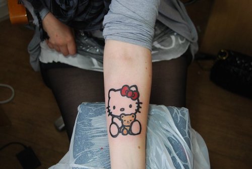 Awesome Hello Kitty tattoo! Hello Kitty Tattoo (via Hello Kitty)