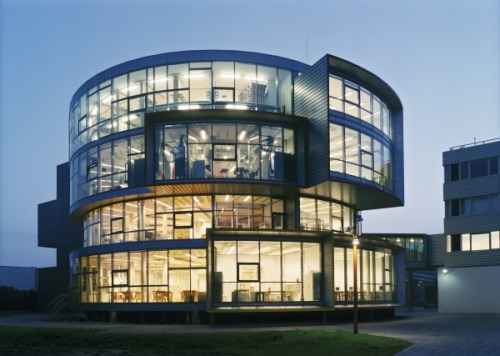 subtilitas:

RAU - Sprengeloo vocational school, Apeldoorn 2003. More on the project page.
