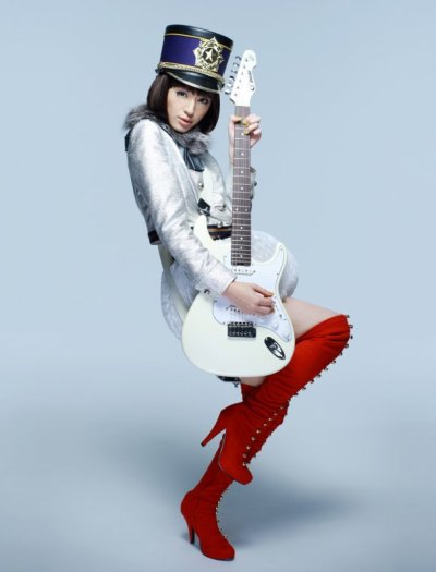 yuria:<br><br>ナタリー - 栗山千明「可能性ガール」PVで布袋と白熱ギターバトル