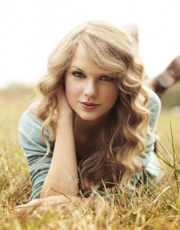 Enchanted a Taylor Swift photoblog