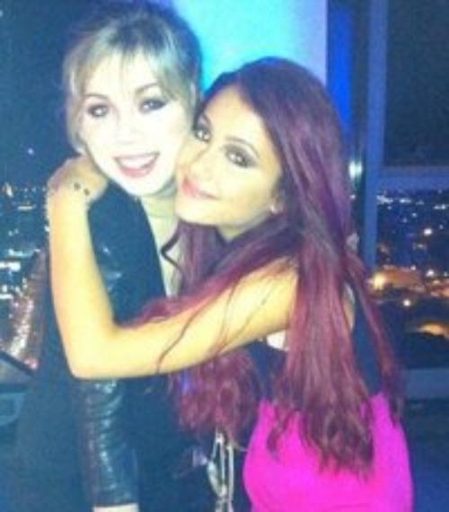 Ariana Grande Jennette McCurdy at the iCarly 4th Season Wrap Party