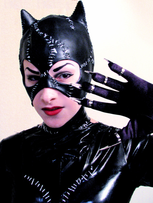 Speaking of Batman Returns Catwoman cosplay