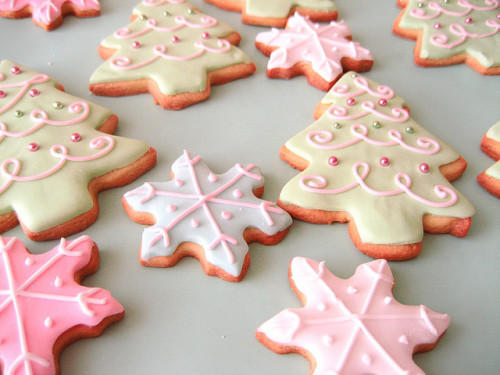soverypretty:

pretty pastel cookies
