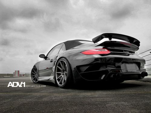 Concave Slammed Porsche 911 on stupid wide concaved wheels
