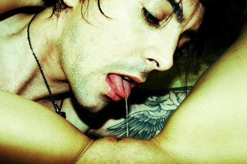 I love you Ian Watkins. 3 weeks ago on December 19, 2010 at 08:37pm