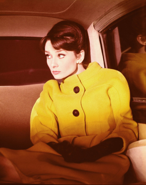 classicfilmheroines Audrey Hepburn in Charade 1963 Hepburn's outfits for 