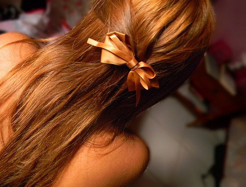 #girls #girl hair #brown hair #long hair #hair accessories #straight hair 