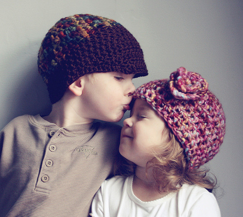 
&#8220;Acho beijo na testa a coisa mais amável do mundo. Eles mostram carinho,proteção&#8221;
