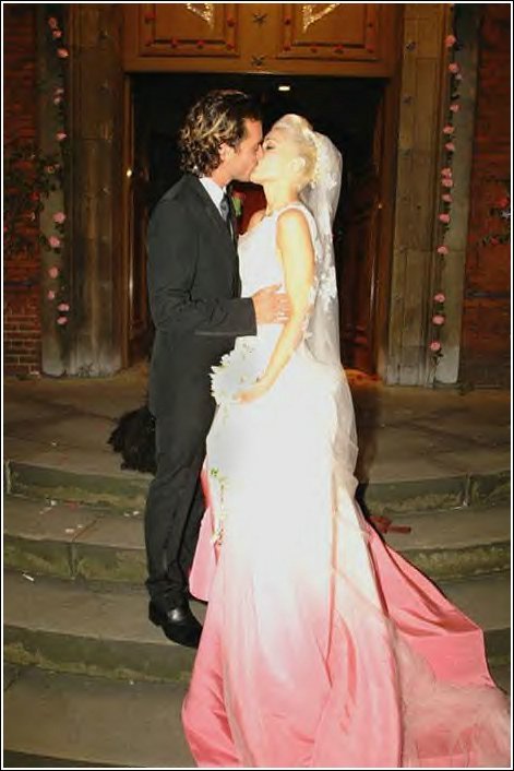 gwen stefani wedding dress dior. wedding dress, Gwen