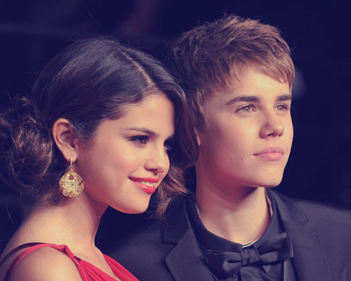 Justin Bieber e Selena Gomez ♥
Festa do Oscar 2011