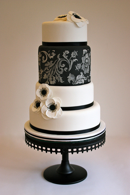 cakesnob Black White Anemone Wedding Cake by Becky Colletti 