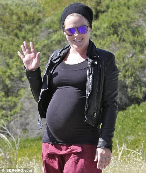 pink pregnant photos 2011. stephbk123: Pregnant Pink
