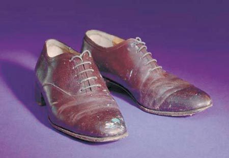 Andy Warhol’s Salvatore Ferragamo shoes.
 
They are described as Brogues…they are in fact plain-toe Bal-type Oxfords. Am I wrong here?
 
Brogues usually refer to shoes with punches in it. An Oxford will have v-shaped lace opening or closed lacing. I like the shabby chic of Warhol’s.