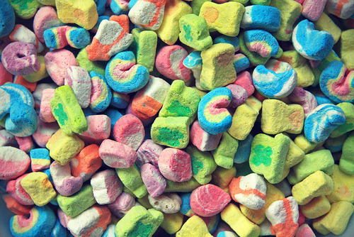 marshmallows in lucky charms. rainbow. lucky charms.