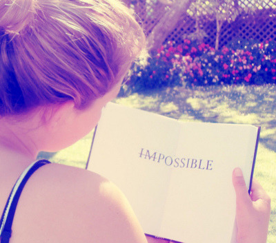 starteddreams:

Impossível é uma palavra muito grande, que pessoas pequenas usam para te oprimir.
(Charlie Brown Jr)
