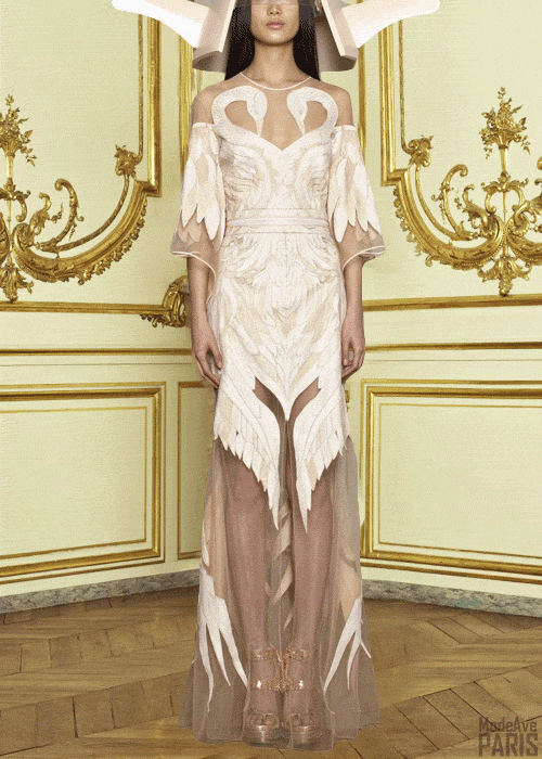 modeavenueparis:

Givenchy Haute Couture Spring/Summer 2011 | Parisby Riccardo Tisci 