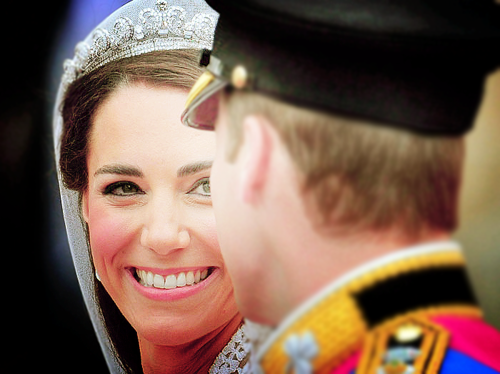 butyoudontlikeme:

O seu príncipe será aquele que não medira esforços pra te fazer sorrir todos os dias.
