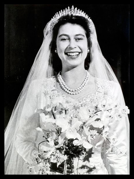 queen elizabeth ii wedding day. Queen Elizabeth II wearing The