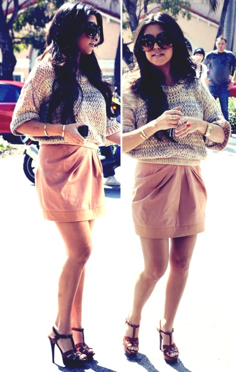  candid paparazzi fashion style sweater skirt mini skirt 