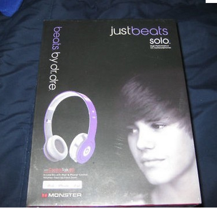 swagmasterkidrauhl:

 
REBLOG: AND I WILL RANDOMLY PICK A WINNER! i will message them when its picked and tell them they won (: and will ship it anywhere you live!
RULE: you MUST be following me to winn!
http://swagmasterkidrauhl.tumblr.com/
 http://swagmasterkidrauhl.tumblr.com/ 
LIKES DO NOT COUNT message me any questionss! CONTEST ENDS JULY 1ST good luckk everyonee :)
