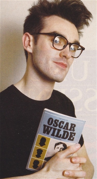 Morrisey and his best friend Oscar Wilde.
Rock the look glasses online
241 glasses from £50 including lenses free post
Be your own style