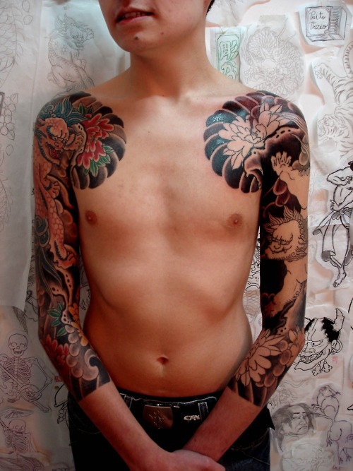 Cacau tattoo Like this because the small chest plates are like my own