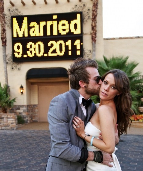 News of Jeremy Davis of Paramore and his nowwife Kathryn has only just hit