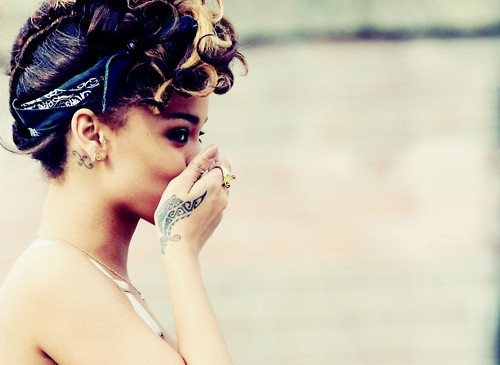 We ♥ Rihanna