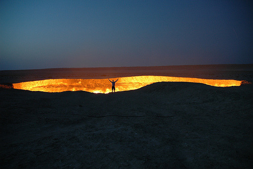 agrownupkid:  Darvaza gas crater (by my new office) 