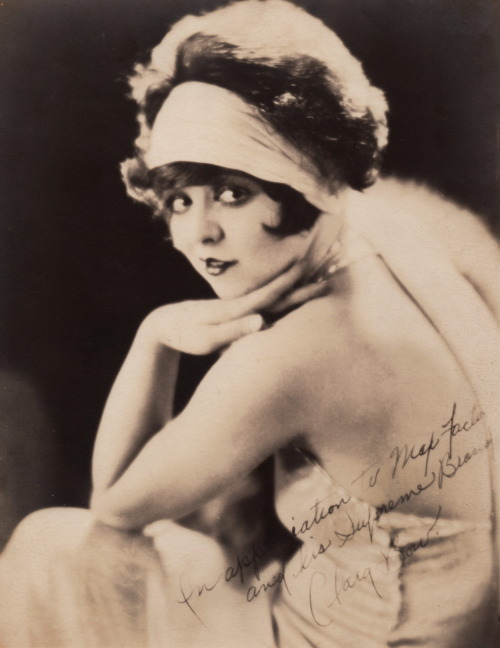 clarabowarchive:

Clara Bow photograph with facsimile autograph to Max Factor. Signed “In appreciation to Max Factor and his Supreme Brand Clara Bow.”
