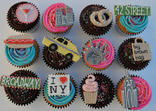 Cupcakes all dedicated to the beautiful city of New York. *sigh*