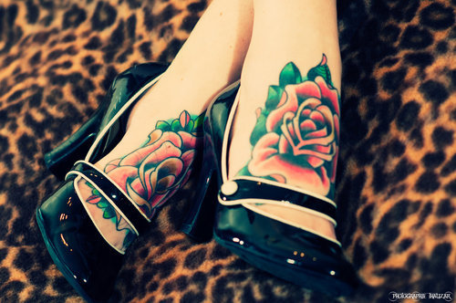 definitely getting a foot tattoo now to decide what i want 