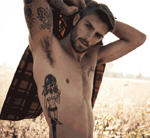 Soooo hot when guys have tattoos Source paperly 