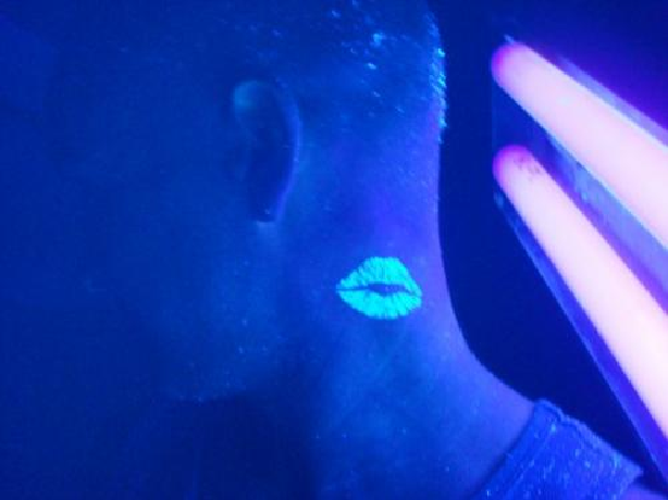 Tagged uvtattoo UV black light black light tattoo kiss lips kiss tattoo 