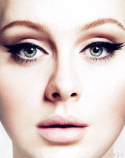 

Adele: One and Only by Jonathan Van Meter | photographed by Mert Alas and Marcus Piggott

vogue editoriale