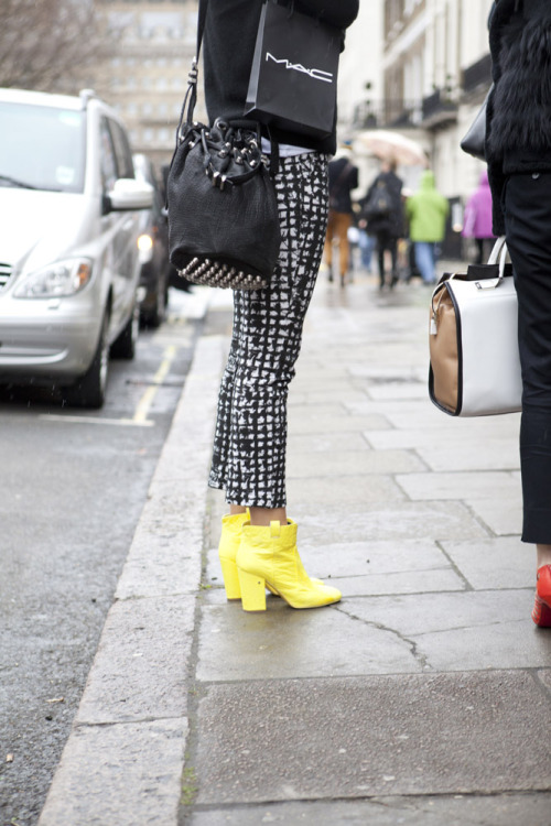 Monochrome trousers and sunshine shoes