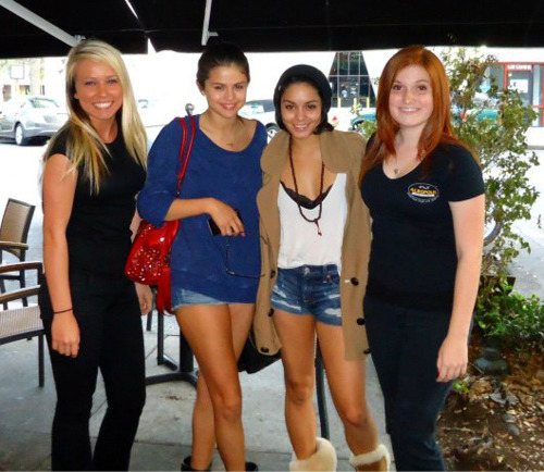 Selena &amp; Vanessa with fans in Florida!