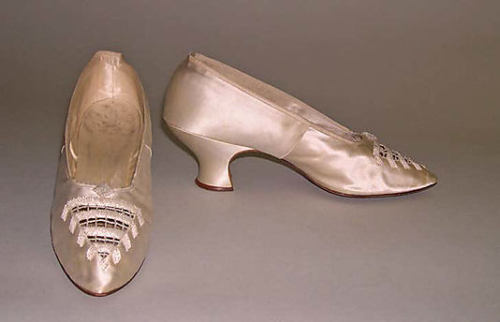  via The Metropolitan Museum of Art Wedding Shoes 
