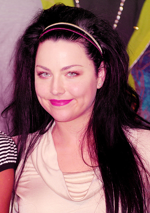 15 250 photos from Amy Lee 