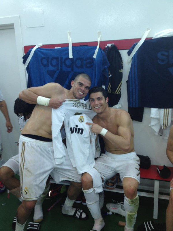 Pepe on FB:&#8220;We are the Champions!!!!!!! Thank you for all the support during the long and hard season.&#8221;