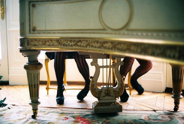 sexponent:

maxinista:

piano by tara.biglari on Flickr.

(via imgTumble)